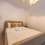 1020 Boekarest